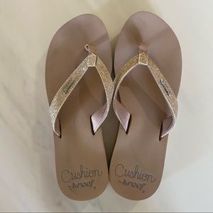 Gold Glitter Flip Flops ✨like new✨